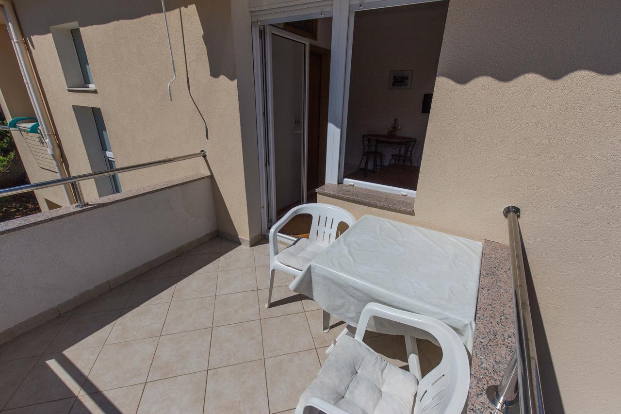 Apartment Davorka Božava Eksteriør billede